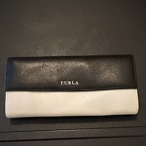 Furla Two-Tone Black and Cream Wallet
